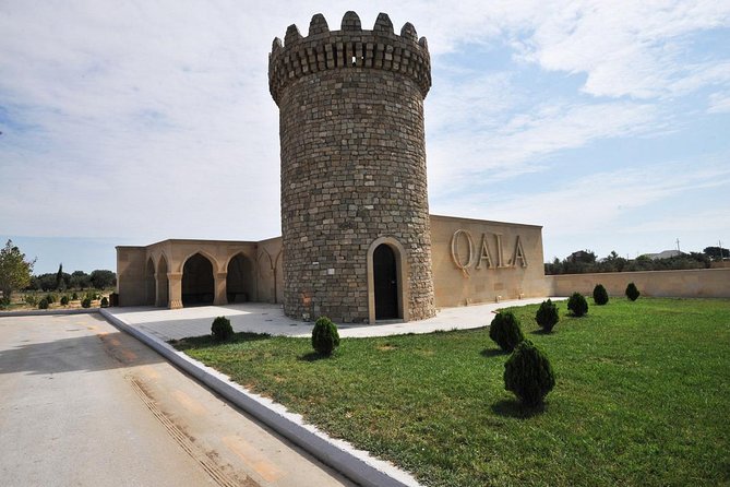 Absheron Castles Tour - Mardakan: a square fortress with 76 stairs