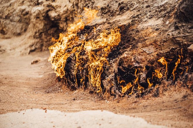 All inclusive! Qobustan, Mud Vulcano, Ateshgah & Yanardag Fire Mountain Tour - A full day of Azerbaijan in seven hours
