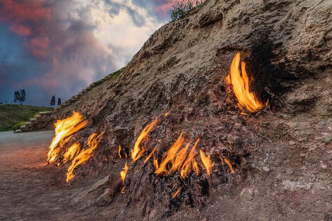Azerbaijan: the land of burning flames - Ateshgah Fire Temple: Stone Cells Around a Sacred Flame