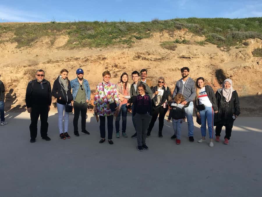 Baku: Atashgah Fire Temple & Burning Mountain Half-Day Tour - What makes the temple more than a photo stop