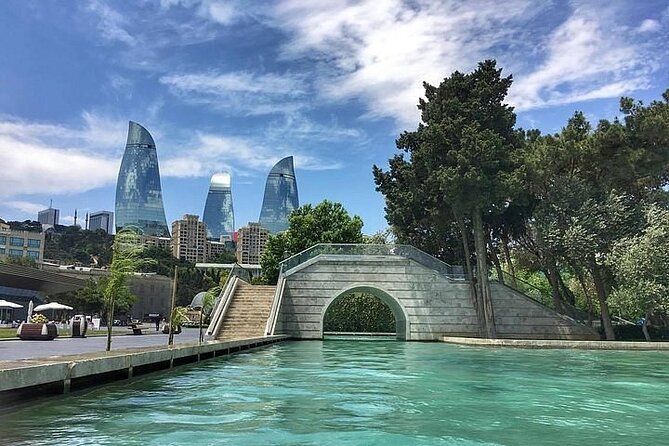 Baku City Tour - Baku Eye adds a short Caspian panorama