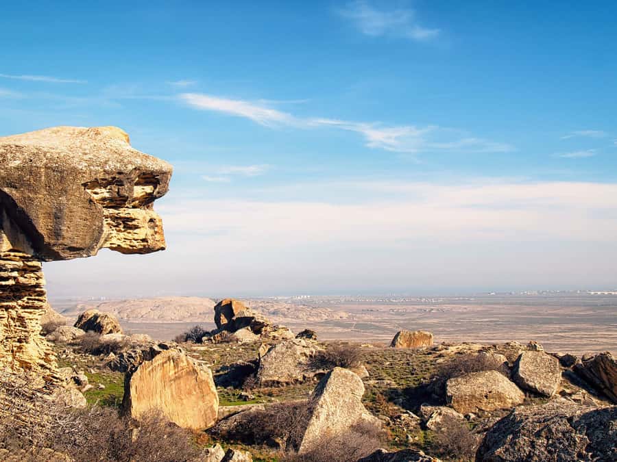 Baku: Gobustan/Absheron guided tour with lunch and tickets - Lunch, local food, and the middle of a long day