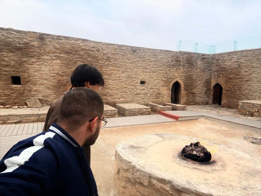 Baku: Gobustan/Absheron guided tour with lunch and tickets - Bibi-Heybat Mosque and Azerbaijan’s oil coast