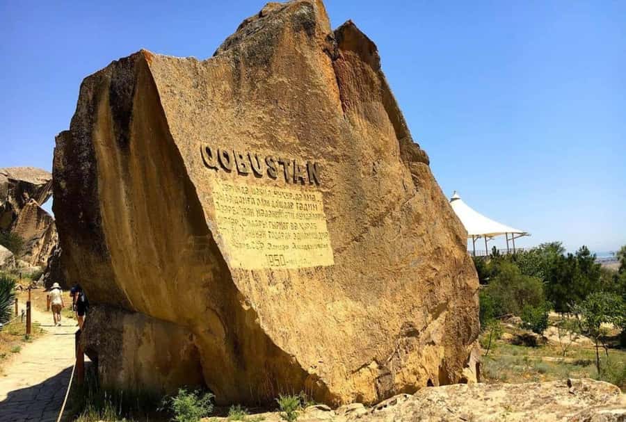 Baku: Gobustan & Absheron with Mud Volcanoes & Fire - Bibiheybat offers a short opening stop