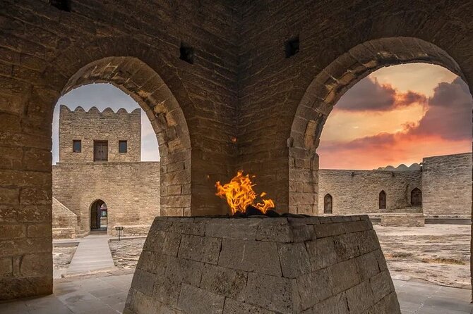Baku Gobustan and Absheron guided tour + Free Airport Transfer - Ateshgah Fire Temple and the Faiths of the Absheron