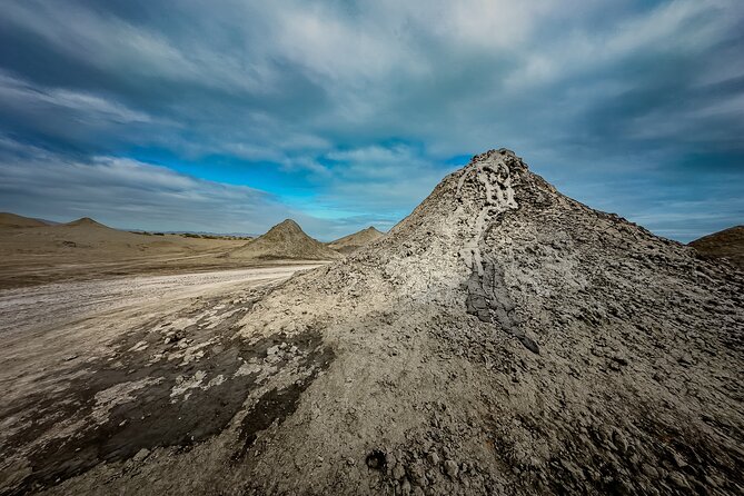Baku: Gobustan, Mud Volcano, Fire Temple & Burning Mountain - Mud volcanoes and the 4x4 ride