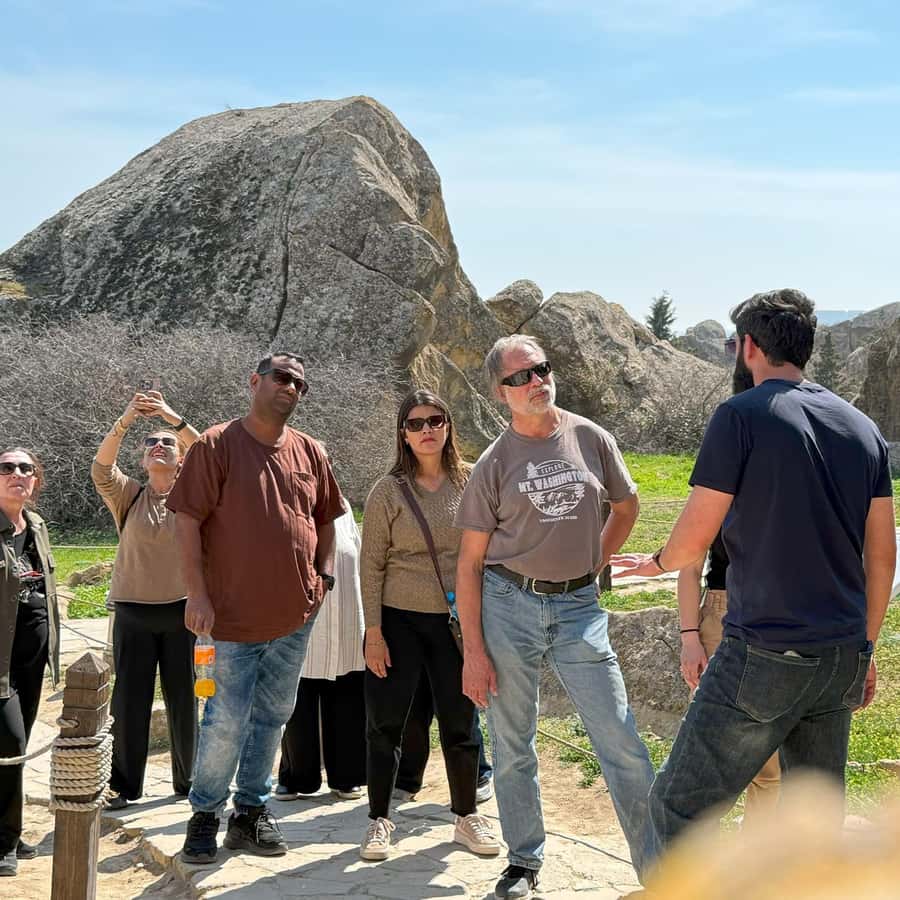 Baku: Gobustan, Mud Volcanoes, Fire Temple, & Yanar Dag Tour - Key points to know before booking