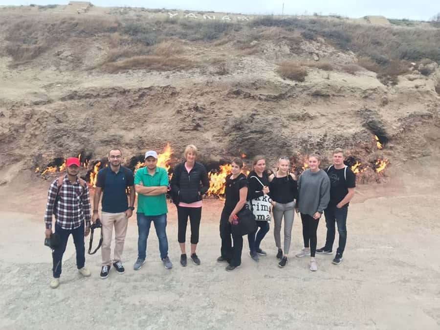 Baku: Gobustan, Volcanoes, Fire Temple and Yanardag Day Trip - Who will get the most from this tour