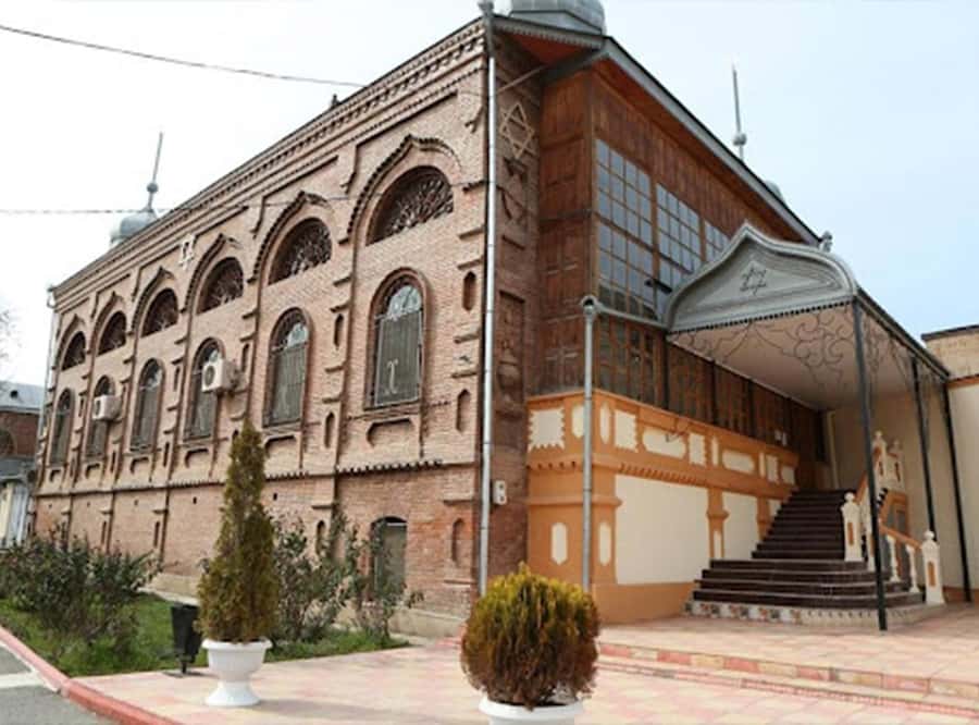 Baku: Guba & Sahdag Tour Lunch included and Laza Waterfall - The Red Jewish Village and its synagogue