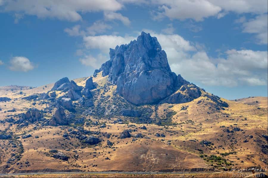 Baku: Khizi-Shahdag Tour with Resort Visit - Walking among the colored Khizi Mountains