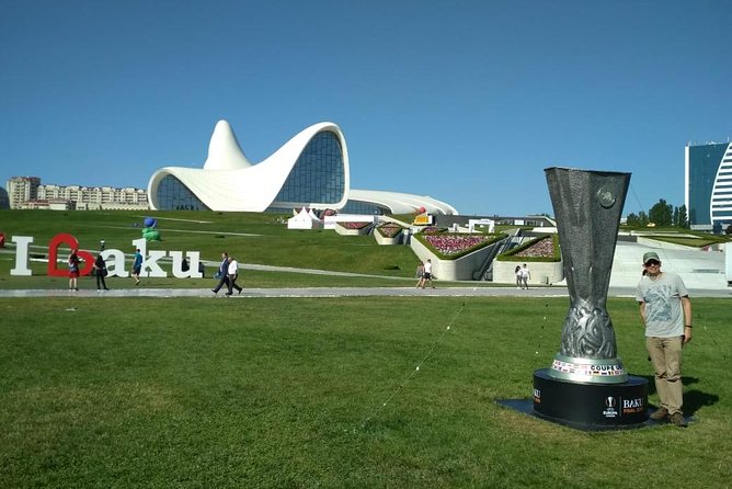 Baku Modern City & Old Town Private Tour - Baku Boulevard: the Caspian edge of the city