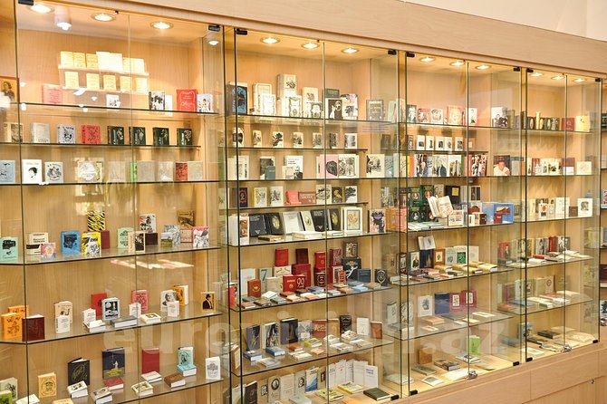 Baku Museums Tour - Museum of Miniature Books: a small stop with a big collection