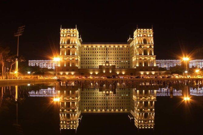 Baku Night City Tour - Fountain Square closes the evening in central Baku