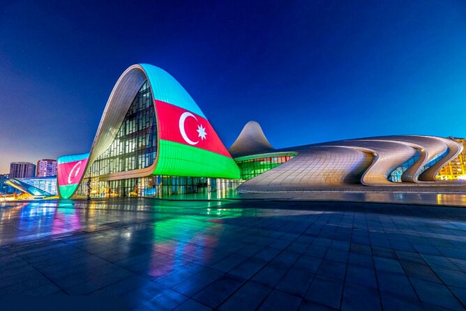 Baku Night City Tour Discover the Magic of Illuminated Landmarks - Mini-Venice: a softer scene on Baku Boulevard