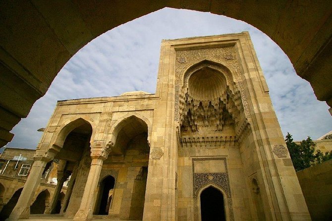 Baku Old City Tour - Bukhara Caravanserai and the old Silk Road