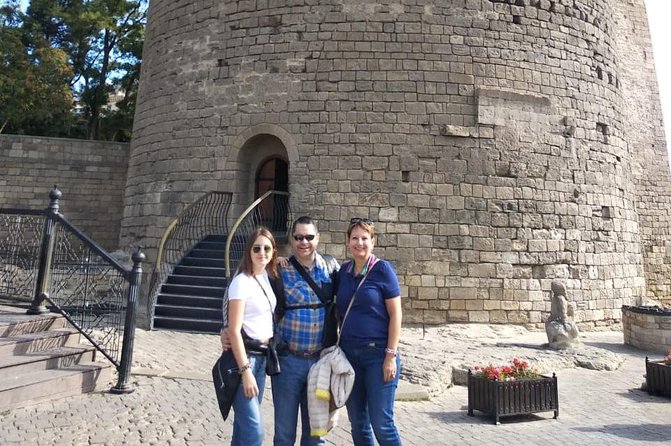 Baku: Old City Walking Tour - Who should book this tour?
