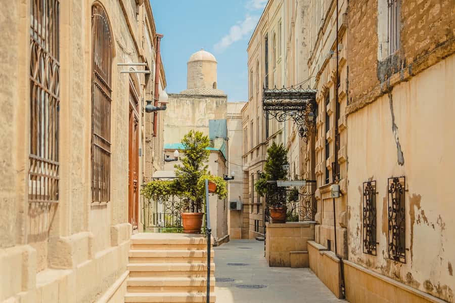 Baku Old Town Walking Tour - Juma Mosque and the Old City’s religious life