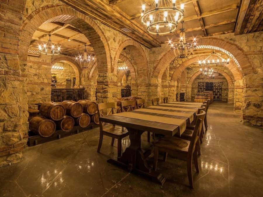 Baku: Organic Winery Tour in Shamakhi with Local Lunch - Tasting Shirvan wines with cheese