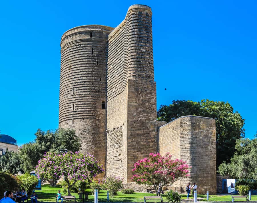 Best of Baku: 4-Hour City Tour Historic and Modern Landmarks - Fountain Square and Nizami Street