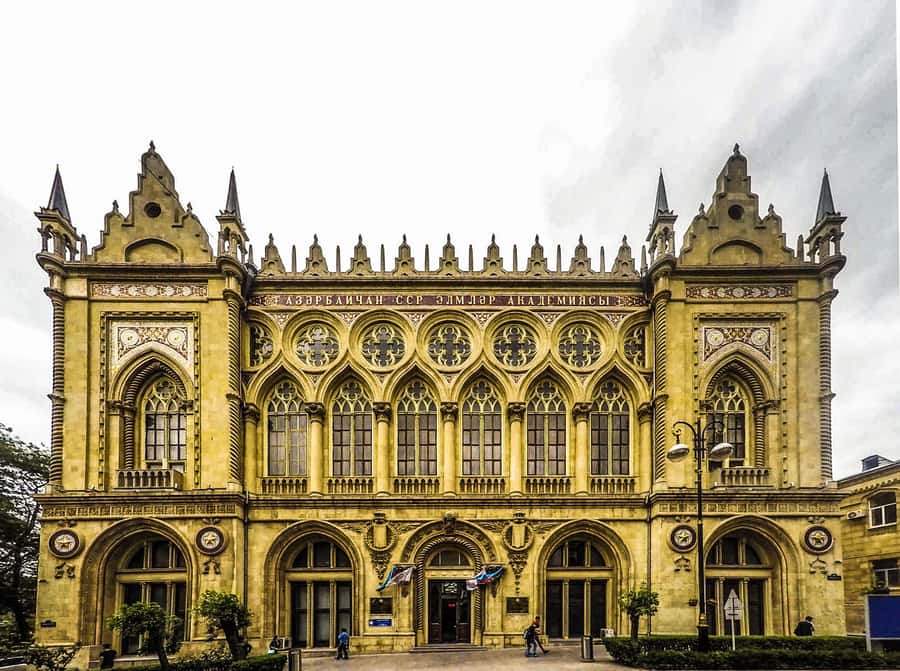 Best of Baku: 4-Hour City Tour Historic and Modern Landmarks - Highland Park and the Flame Towers