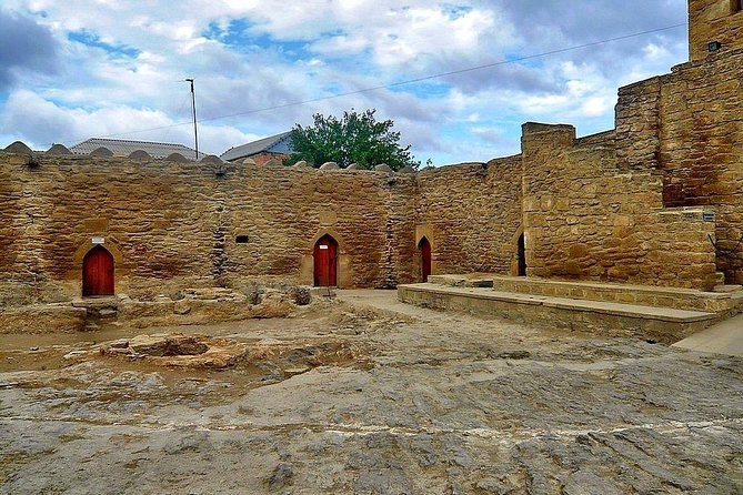 Fire Temple and Fire Mountain Tour - Guides, Flexibility, and the Private Format