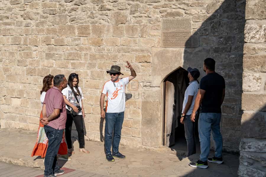From Bakü: Sightseeing - Ateshgah - Yanardag - Gobustan - Practical details before you book