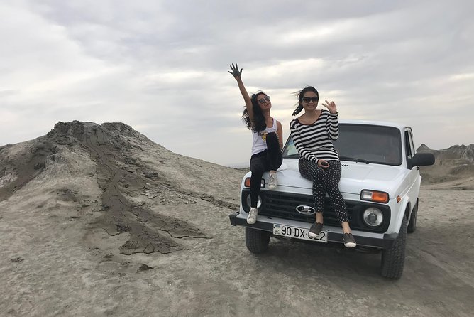 Full-Day Gobustan and Absheron Tour - Guides, vehicles, and the value of a shared group