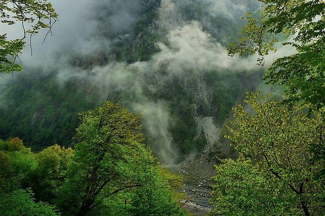 Gabala and Shamakhi Private Tour - Shamakhi’s Juma Mosque in 30 minutes