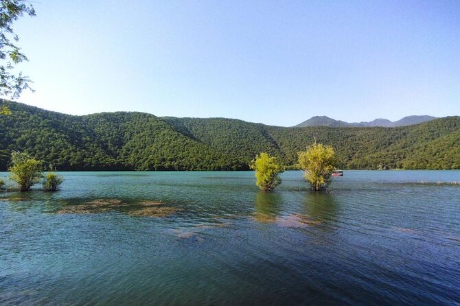Gabala-Shamakhi-Tufandag-Nohur lake-Waterfall tour From Baku - Nohur Lake and the lunch decision