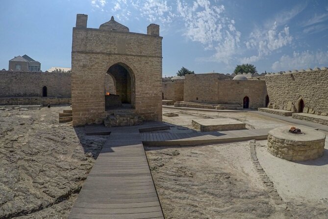 Gobustan-Absheron Tour - Lunch in Baku and the tour’s biggest paperwork question
