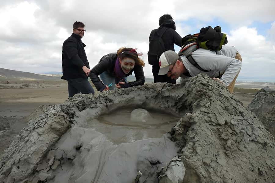 Gobustan and Fire temple Tour with Italian speaking guide - Is $99 a fair price?