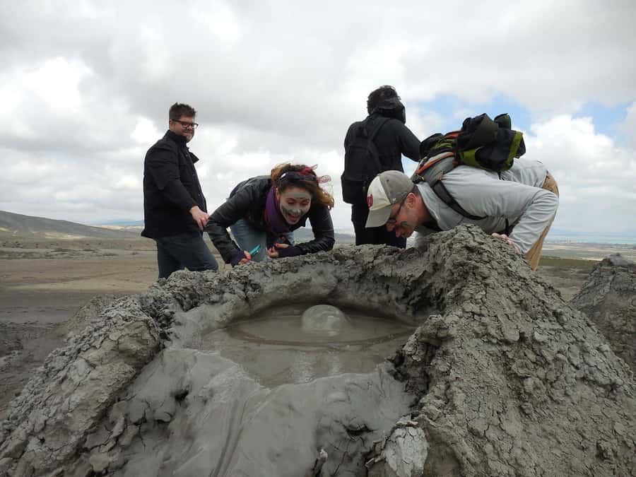 Gobustan & Mud, Fire Temple, Burning Mountain, H.A. Center - Why this route makes sense in one day