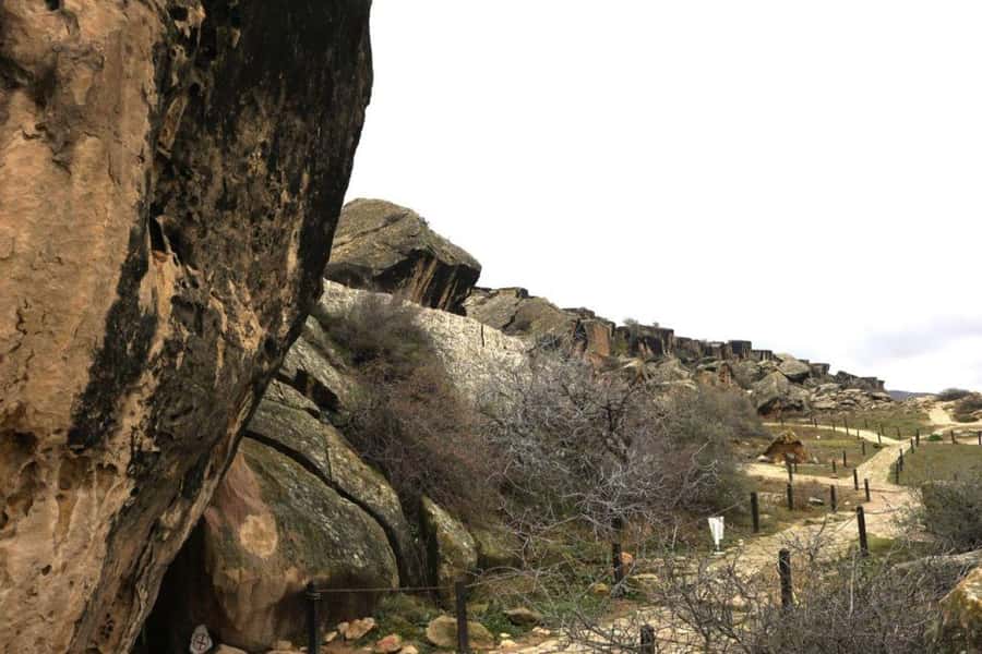 Gobustan, Mud Volcanoes, Fire Temple and Fire Mountain Tour - Yanardag and the wall of natural fire