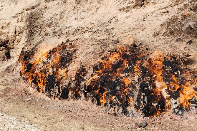 Gobustan, Mud volcanoes, Fire temple, Fire mountain GROUP TOUR - Ateshgah Fire Temple and the old power of sacred flame