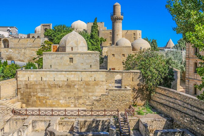 Group Walking Tour in Baku Old City - Shirvanshahs’ Palace and the medieval court