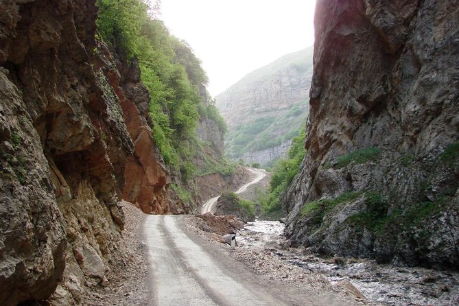 Guba & Khinaliq tour - Guides, Driving, and the Private Format