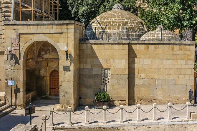 Guided Old City Tour on Baku's Timeless Charm - The Shirvanshah Palace and Beyler Mosque