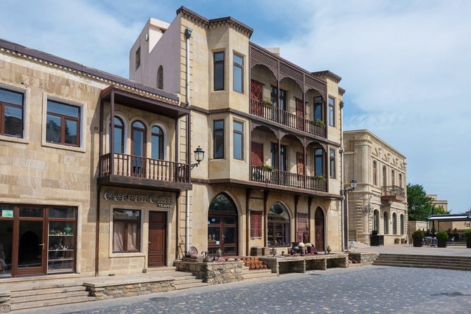 Half-Day Baku Private Walking Tour with Pickup - Who should book this walking tour