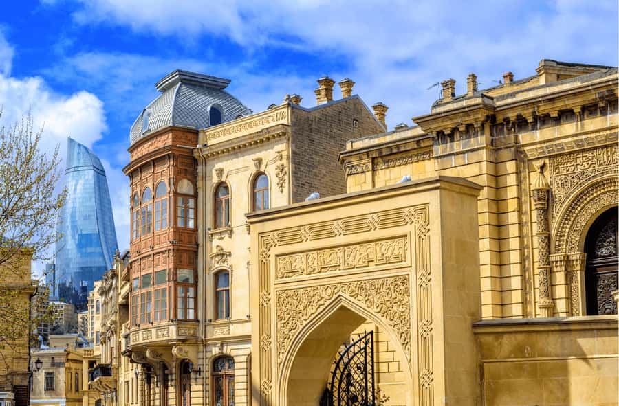 Heartbeat of Baku: Old & Modern City Walk (Group or Private) - Why This Walk Works as a First Look at Baku