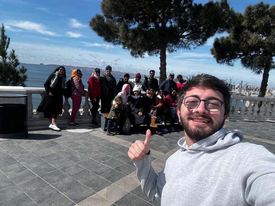 Learn with LOCAL - Nizami Street: an easy introduction to Baku
