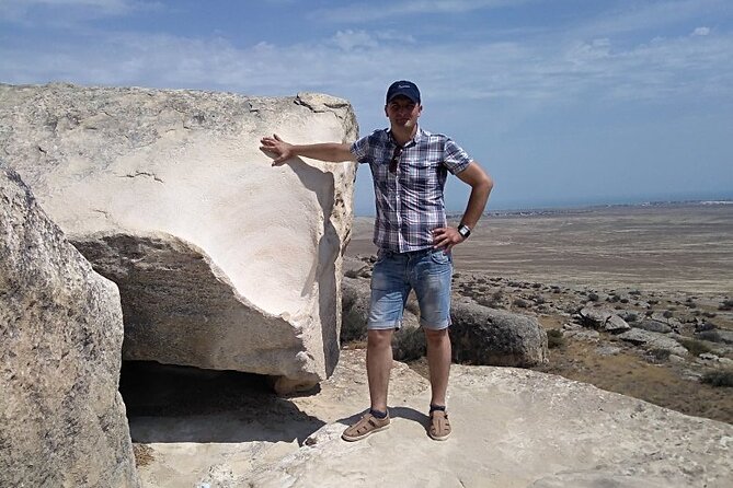 Mud Volcanoes & Gobustan Private Tour - The strange craters of Dashgil