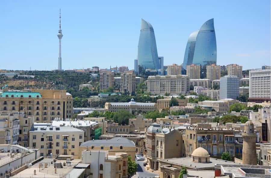 Old and Modern Baku City Tour - Why this short Baku tour works