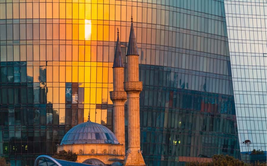 Old and Modern Baku City Tour - Who should book this Baku experience