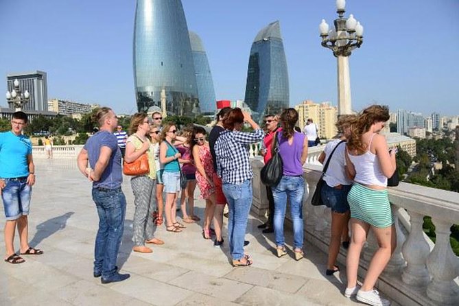 Old and Modern Baku Tour ( Day & Night Time) - Climbing toward Martyrs’ Lane and Upland Park