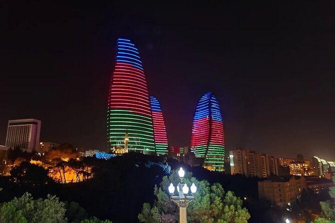 Old and Modern Baku Tour ( Day & Night Time) - Seeing the Carpet Museum and Baku Boulevard
