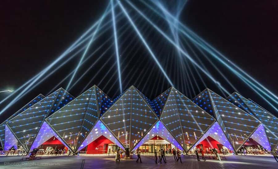 Panoramic Night Baku with Azerbaijan Tour - Highland Park: Baku from its best evening viewpoint