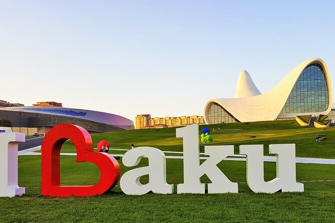 Private Baku City Tour - Perfect for first-time visitors - A final walk beside the Caspian