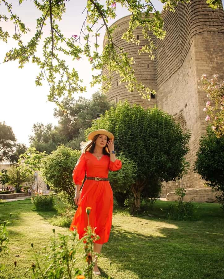 Private Baku Old City Photoshoot - Returning through Icherisheher