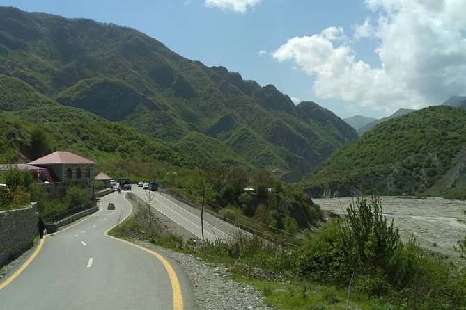 Private Lahij Tour - Lahij, where old streets still serve daily life