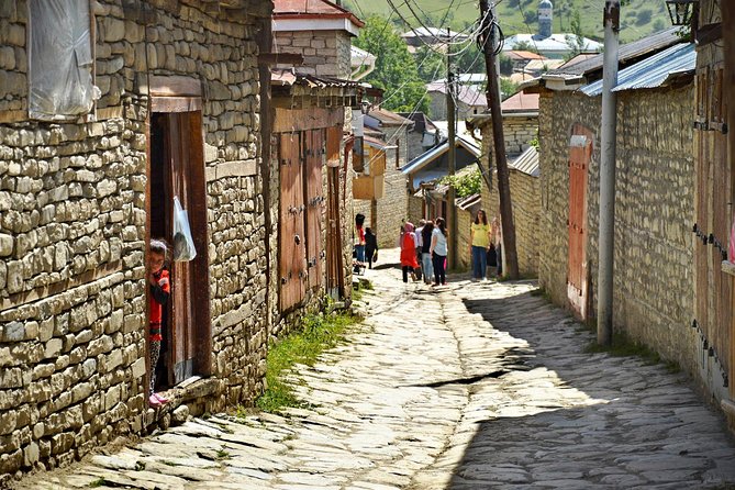 Private Shamakhi - Lahij tour - What private transport changes